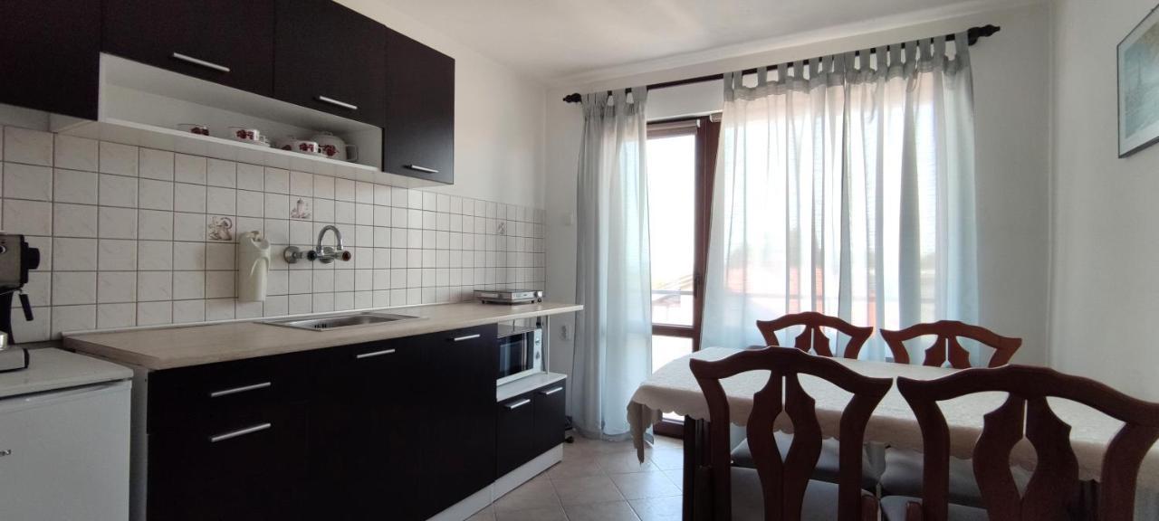Yanevi Apartments Черноморец Экстерьер фото
